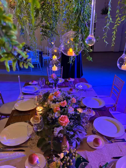 Montaje de mesa para novios 07