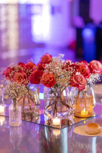 Montaje de mesa para novios 15
