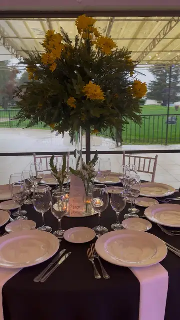 Montaje de mesas para invitados 12