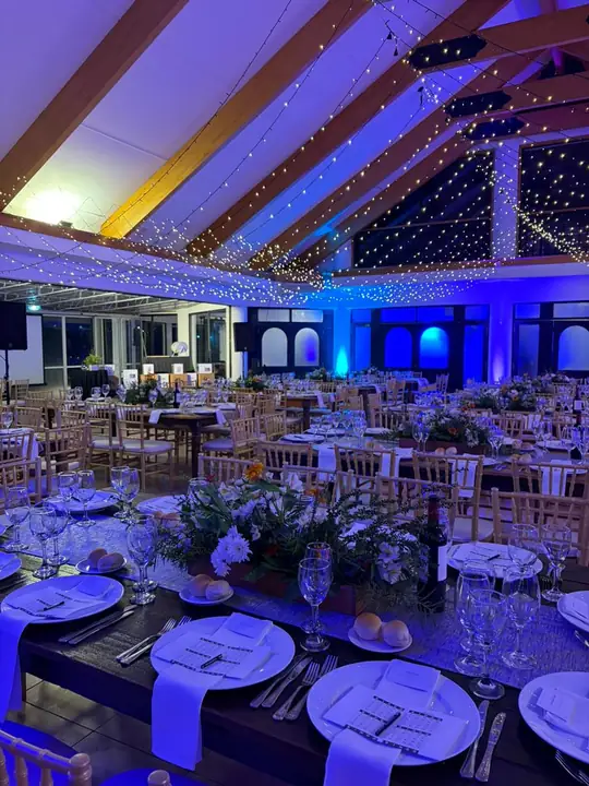 Salón de eventos 16