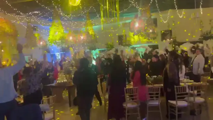 Celebración con invitados