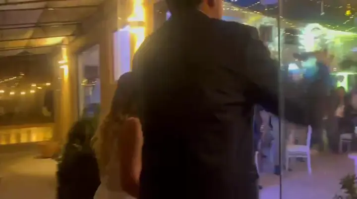 Ingreso de los novios a la celebración
